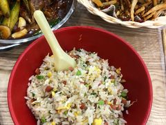 -江城燕子大排档(江汉路步行街店)