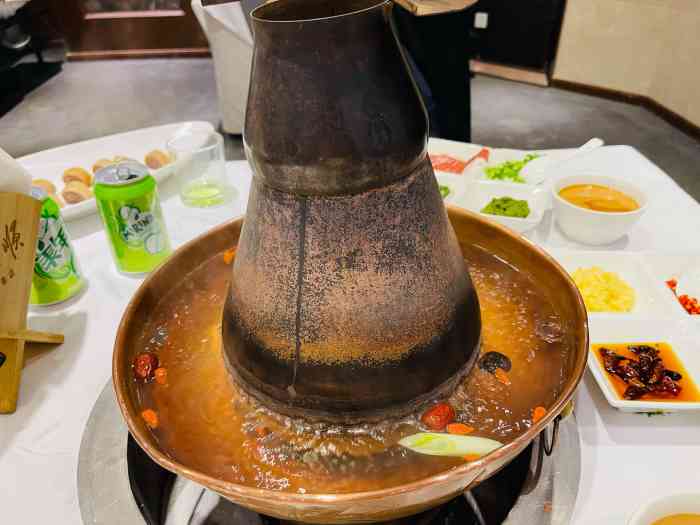 东来顺饭庄(温特莱店)-"东来顺算是比较有名的铜锅涮肉09了! .