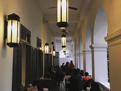 大堂-星巴克臻选(广州沙面店)