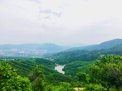 -鬼笑石后山停车场