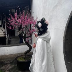 -一揽芳华汉服旗袍体验馆(拙政园店)