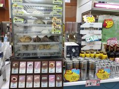-全家便利店(秀沿路店)
