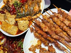 -辣尚瘾·烤鱼·新川菜(牡丹园直营店)