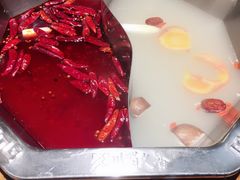 鸳鸯锅-川蜀久香重庆火锅店(地工路店)