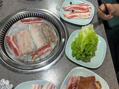-金滏山·烤肉海鲜火锅自助(襄阳万达店)