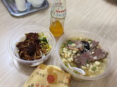 普通腊汁肉夹馍-樊记腊汁肉(竹笆市总店)