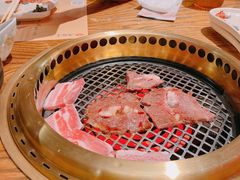 上等和牛牛三筋-肉魁屋·烧肉·烧鸟·酒场(高新店)
