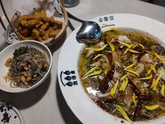 -渔语鱼酸菜鱼新川菜(来福士店)