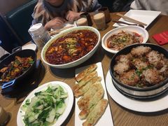 -峨嵋小镇·川菜(勒泰中心店)