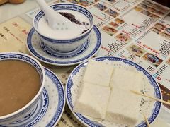 -广信牛奶甜品世家(台东店)