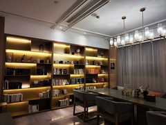 -上海外滩老码头亚朵酒店