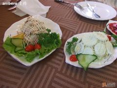 两种色拉-小白桦西餐厅