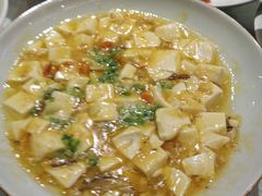-品悦酒店(三林古镇店)