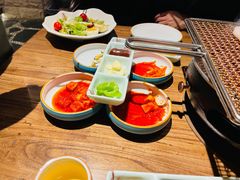 -明洞阿姨·韩式酱蟹烤肉·创意料理(三元桥店)