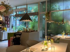 -春树下·树屋花房西餐厅(罍街AS1980店)