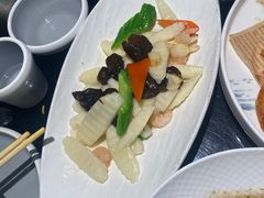 -五谷丰登农家院·地道胶东菜·海鲜烧烤(威海店)