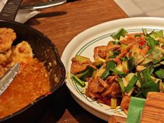 宜威小炒肉-云海肴·汽锅鸡·云南菜(领展购物广场·中关村店)