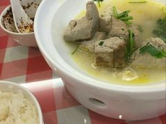 -鲁班小馆(政四街店)