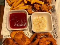 炸物拼盆-Ambra Haus琥珀屋精酿餐厅(宝山店)