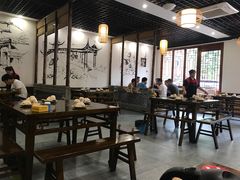 大堂-黄桷树曹家私房菜(江与城店)