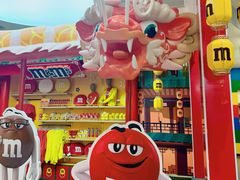 -m豆巧克力世界(上海世茂广场店)