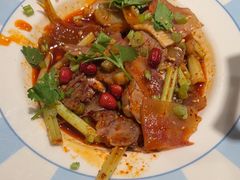 -川流不息·地道川菜·小龙虾(松东路店)