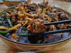 -一品红烧鸭特色川菜(三岔湖店)