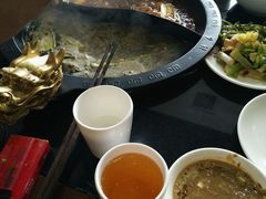 -重庆德庄火锅(体育中心店)