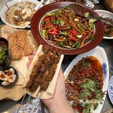 正经人就得吃正经徐州菜　　