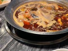 -老船舫·现做活鲜鱼馆(东郊记忆店)