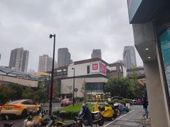 -瑞虹新天地月亮湾