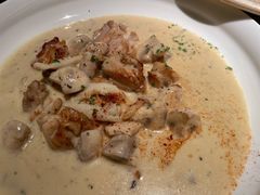 杏仁奶油蘑菇汤-404干式熟成牛排馆•聚会餐厅