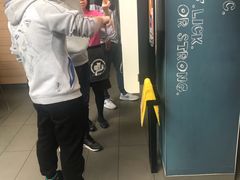 -麦当劳(乳山路店)