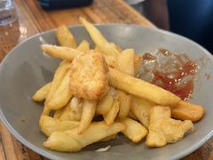 -12 Rocks Beach Bar Cafe