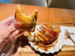 -VERIE BAKEHOUSE