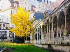 -磨坊温泉长廊