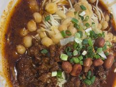 -犟一碗双椒鸡面(得意世界店)