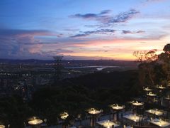 -草山夜未眠景观餐厅