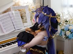 -米游妙妙屋cosplay换装自拍摄影体验馆
