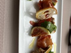 -Tsuru鹤日本料理(静安香格里拉店)