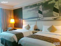 201108221657-苏州金鸡湖中茵皇冠假日酒店