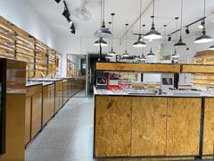 -罗伯特眼镜·蔡司官方授权(罗湖国贸店)