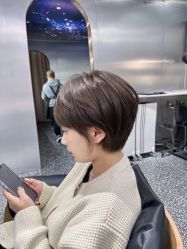 -Tloml salon