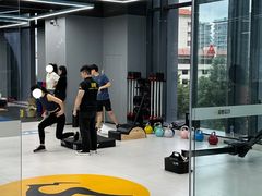 -超鹿运动(五四路恒力城店)