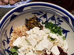 豆花米线-蜗牛小馆醉乡民谣云南菜(惠新西里店)