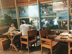 -蜜桃餐厅·伴山(湖滨商业街店)