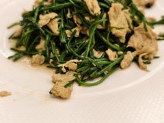 沙葱炒鸡蛋-乡村馕坑肉·烧烤·新疆菜·本地人更爱吃(阿勒泰首店)