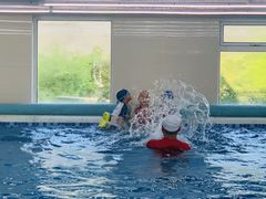 -小小王国亲子游泳(富民中心)