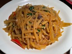 -肆海小川菜酒馆Wine Bistro (青年路店)