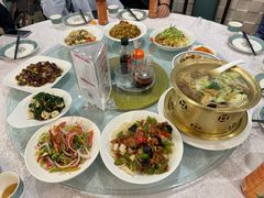 -汗腾格里·风味餐厅(新疆驻京办店)